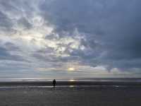 🌊 Crosby Beach Tranquil Retreat 🌅