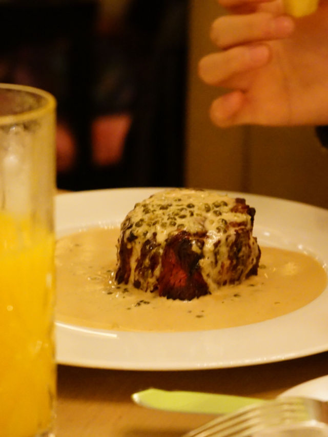 London | Brilliant restaurant with good design and tasty steak