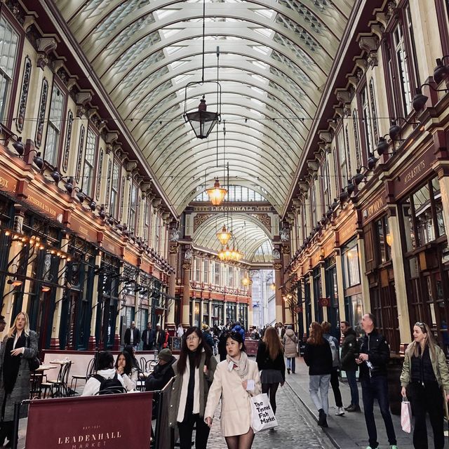 Boutiques and British Charm: Leadenhall Market Experience