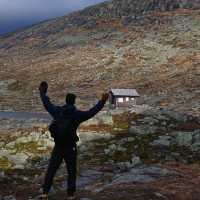 TROLLTUNGA นอร์เวย์ตอนใต้ สุดยอดวิวและจุดลิ้นยอดเข