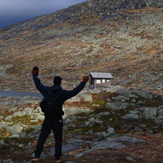 TROLLTUNGA นอร์เวย์ตอนใต้ สุดยอดวิวและจุดลิ้นยอดเข