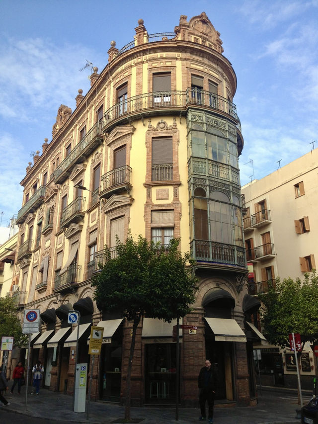Seville: Architecture and Beauty