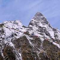 🎒🏔️ Backpacker’s Guide to Everest Base Camp: Hike of a Lifetime (on a Budget!)