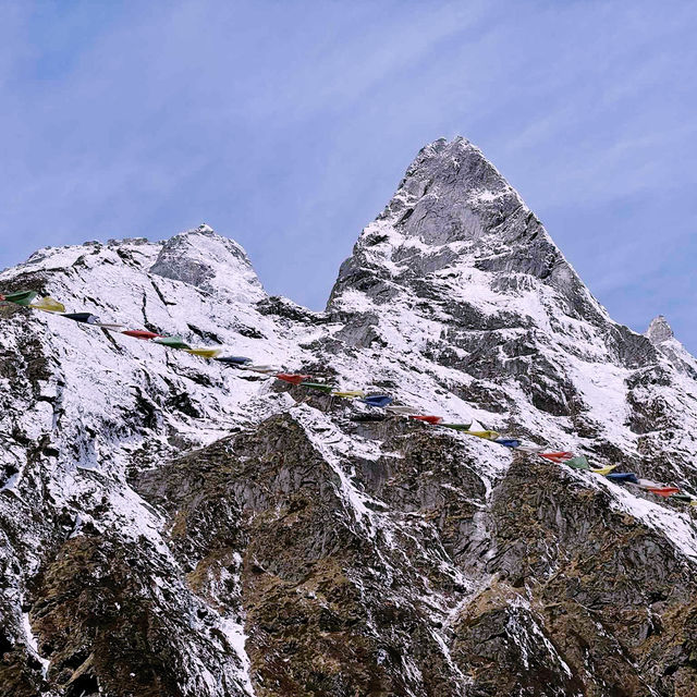 🎒🏔️ Backpacker’s Guide to Everest Base Camp: Hike of a Lifetime (on a Budget!)