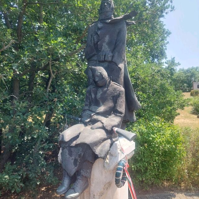 Enormous, huge, big statues near Pákozd