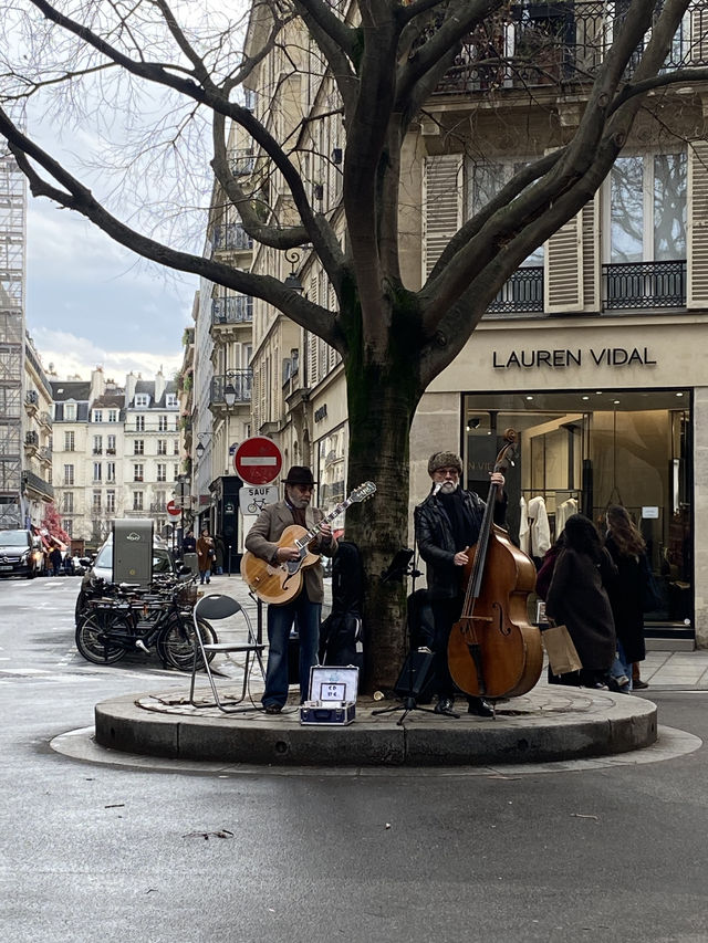 Paris in Slow Motion: A City Meant to Be Felt