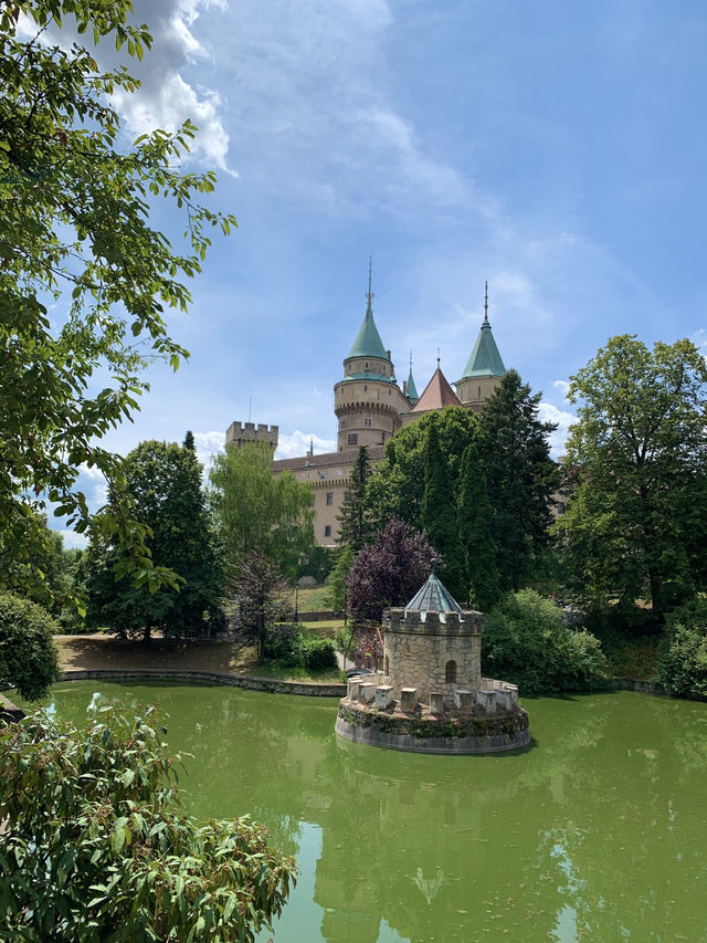🏰 Bojnice Castle: Fairytale Magic in Slovakia