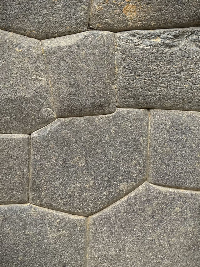 🏔️ Ollantaytambo: Where the Inca Empire Lives On