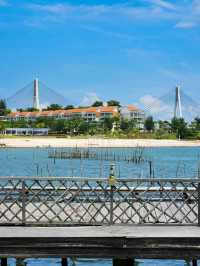 🏖️🌆 City Meets Sea: Batam Waterfront Walk 🌇✨