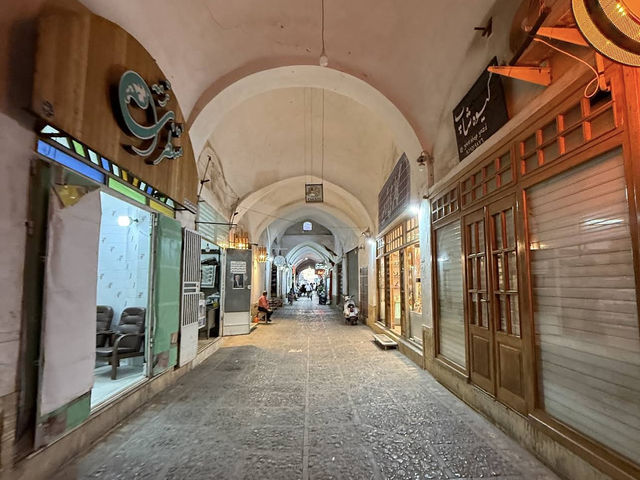 🍁 Historic Yazd – Desert City in Autumn Light 🏜️