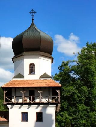 Uncovering Krekhiv Monastery: History, Legends & Insta-Worthy Vibes ✨⛪