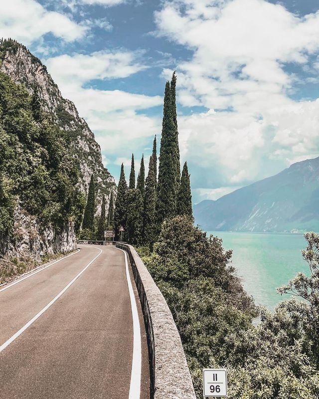 Lake Garda: Embark on an Unforgettable Route through Italy's Stunning Landscapes