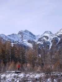 First Autumn-Snow Hike in Majiagou