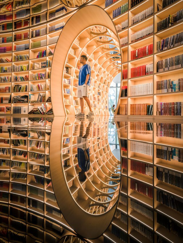 深圳最美書店仿佛置身盜夢空間