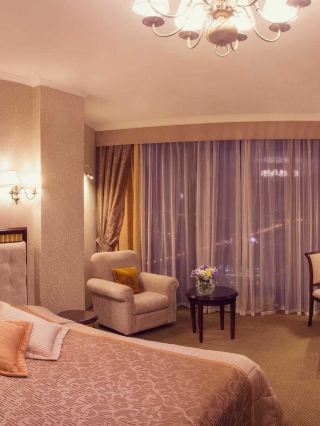 🌟 Yekaterinburg's Hidden Gem: Visotsky Hotel 🌟