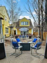 🌟 Flagstaff's Finest Stays: Cozy Inns & Scenic Views 🌲