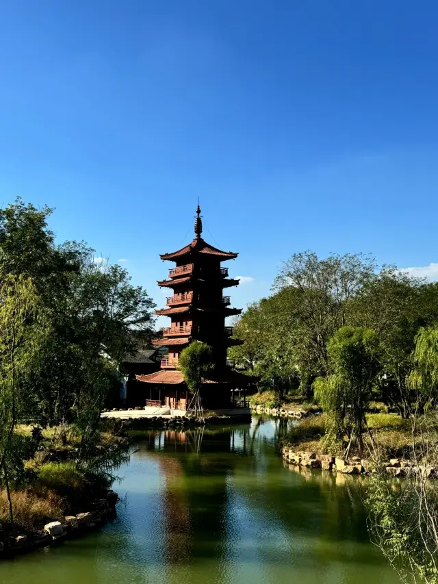 窯湖小鎮は静かな桃源郷、休暇とリラックスに最適な場所です。