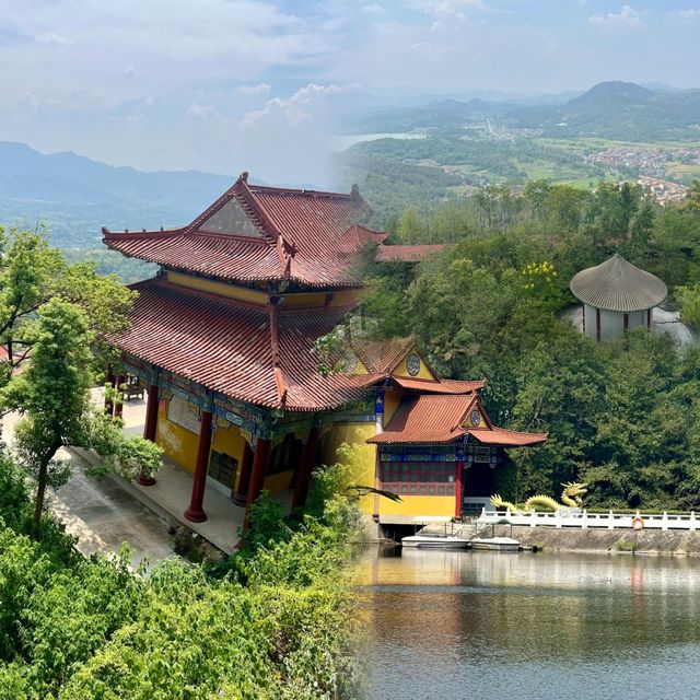 雷山之旅：邂逅自然奇境