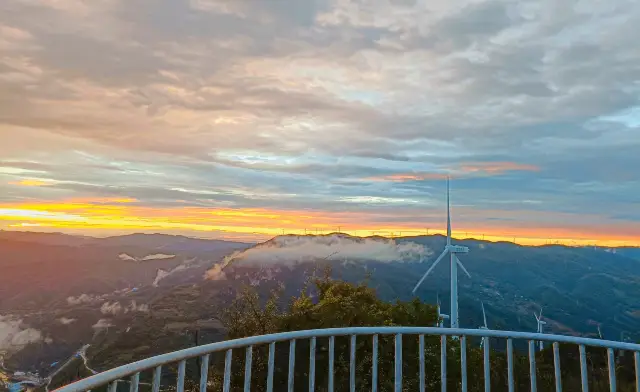 昆明觀賞日落不容錯過的地方~