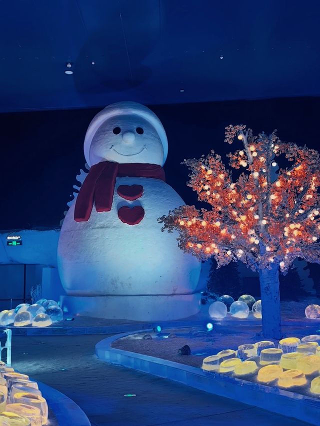 哈爾濱的冰雪館，一年四季都可以看到冰雕啦