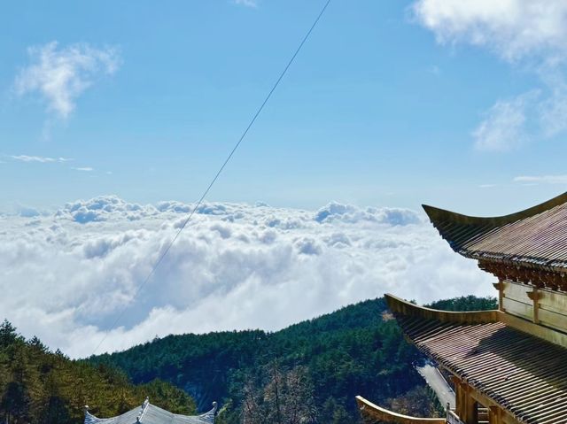 漫步慕阜山，體驗大自然的鬼斧神工與歷史的沉澱