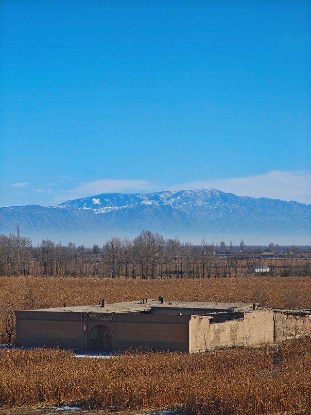 敦煌到張掖最美的風景的路上祁連雪山太震撼了