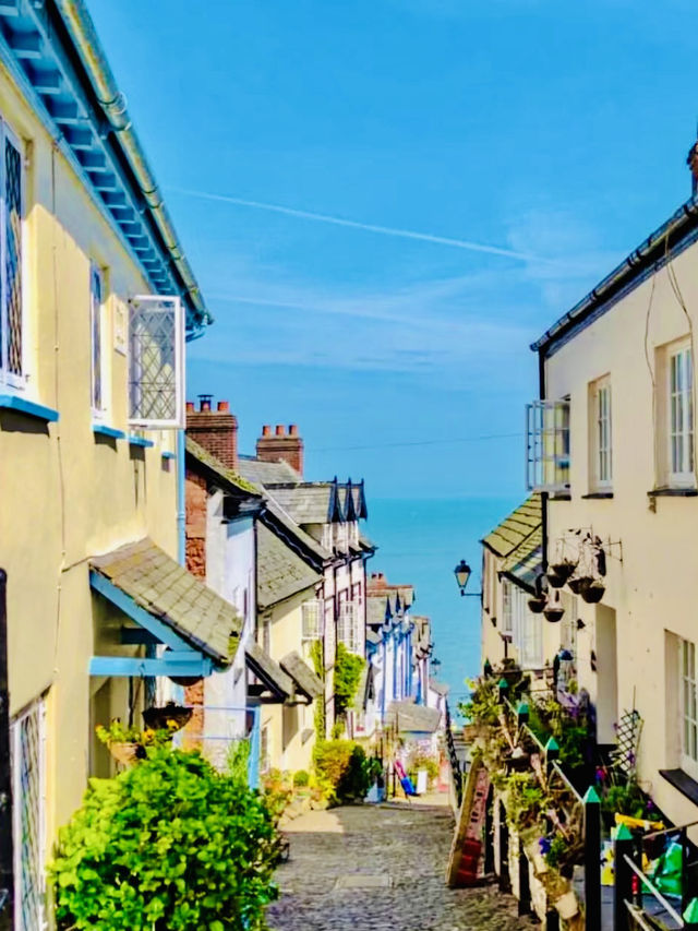 Cloverly Devon, England very beautiful 