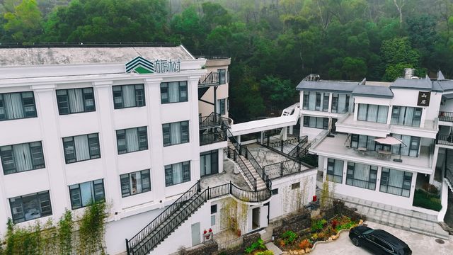 鬧中取靜的山景度假公寓，鄰近多個著名景點