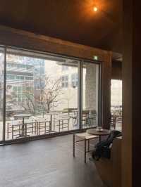 韓國首爾探店 | 隱藏在石塊指引下的幽靜咖啡秘境🪨