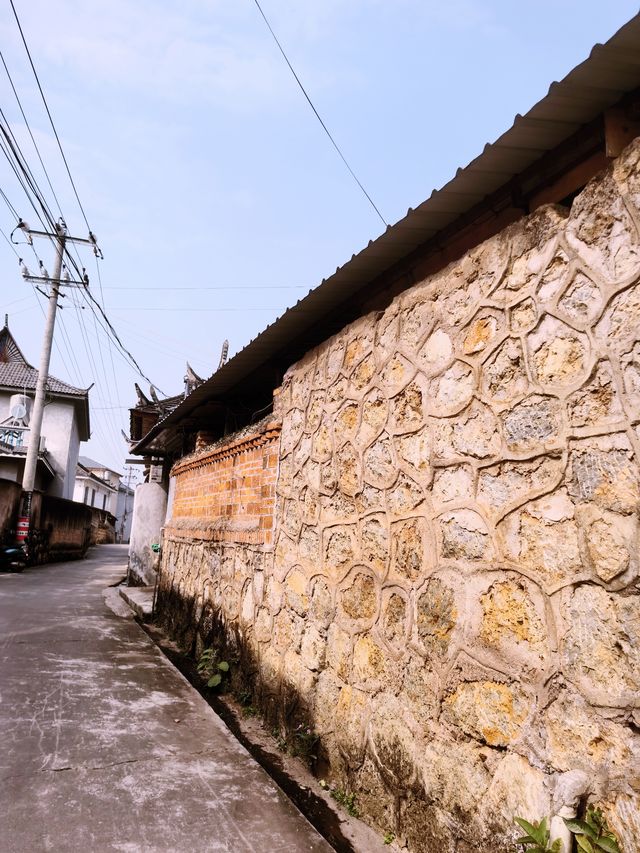 雲南孟連縣，小眾的邊陲小縣城