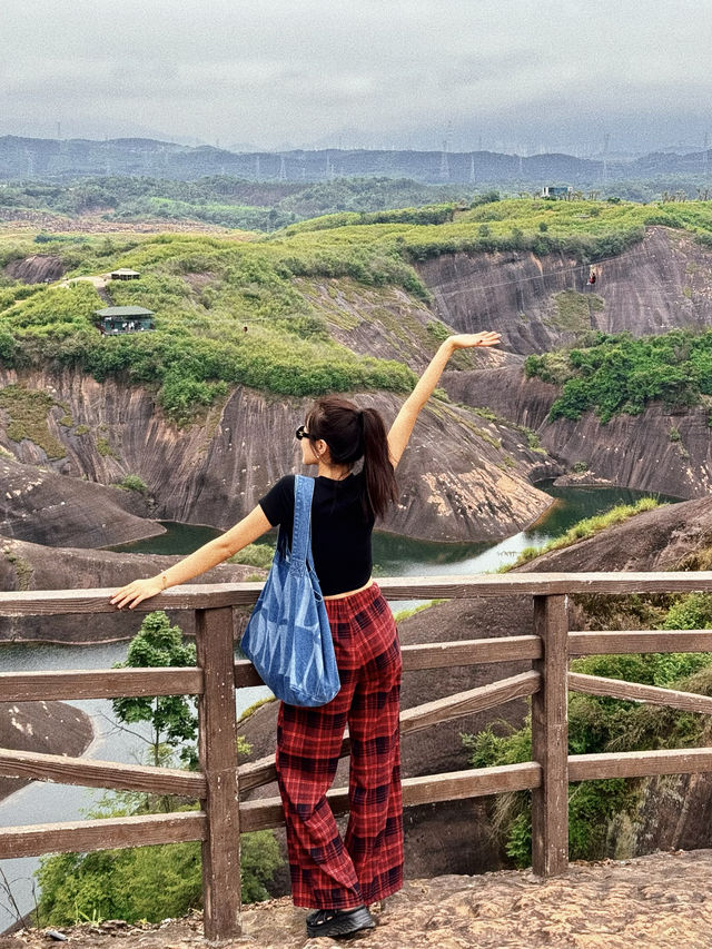 丹霞地貌太壯觀了！湖南旅遊必去郴州高椅嶺！
