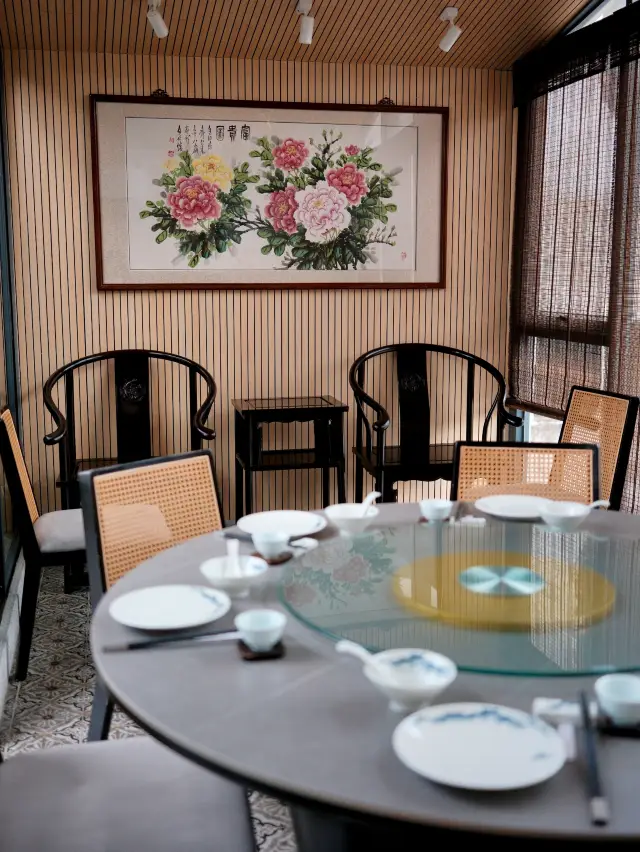 Haul it in, haul it in! Haul in good fortune and prosperity!