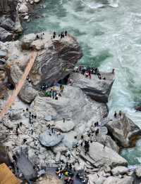 一份虎跳峽的簡介、旅遊攻略及避坑指南