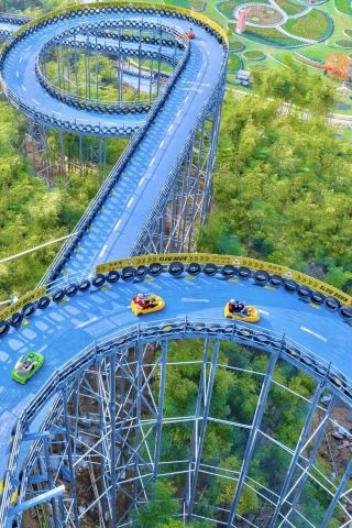 Five-Day Holiday Getaway with Kids or Team Building!