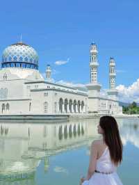 Masjid Bandaraya Kota Kinabalu is truly breathtaking♥️