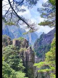 Majestic Huangshan on May Holiday 2025