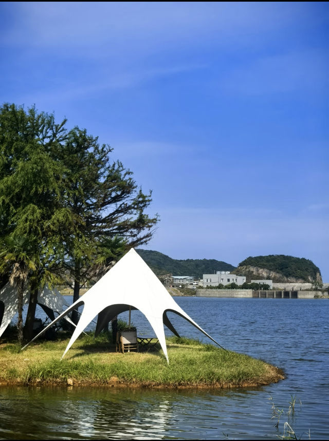 休閒度假海風輕撫臉頰