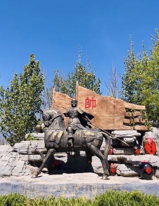 Mind-blowing! Yannan Chun Takes You on a Millennia-Spanning Tipsy Adventure