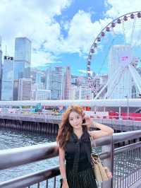 Stunning Ferris-wheel In Hong Kong