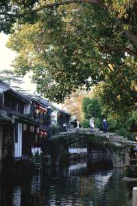 秋天總要帶娃去一次水鄉第一古鎮