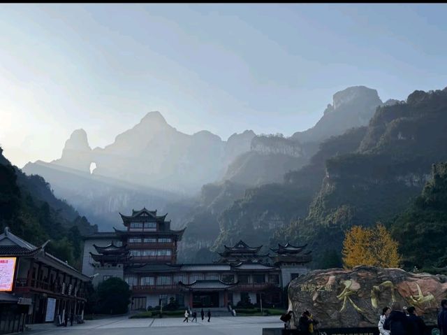 2. 拒絕繞路!張家界國家森林公園+天門山環線,新手也能衝 2. 拒絕繞路!張家界國家森林公園+天門山環線,新手也能衝