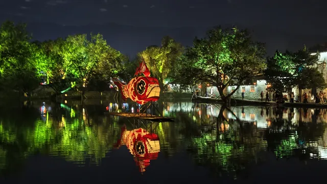 宏村魚燈夜,氛圍感直接拉滿 宏村魚燈夜,氛圍感直接拉滿