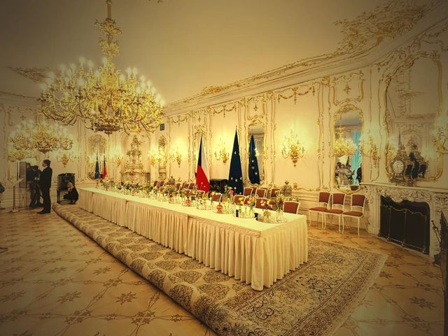 捷克總統府居然能免費進?! 捷克總統府居然能免費進?!