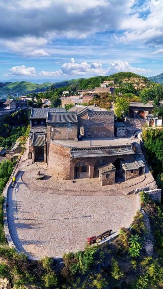 Ancient Riverside Town, Slow Time