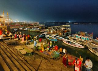 Varanasi | Ganges Dawn and Dusk: From Sacred Morning Baths to the Millennia-Old Night Aarti