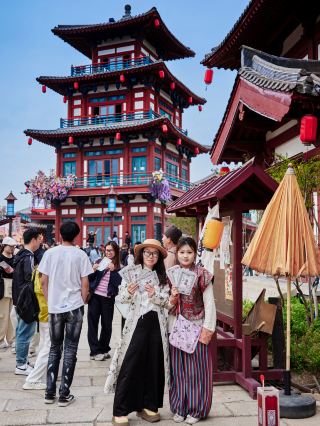 The North has its own Hengdian! 2 hours by car from Tianjin to Leling