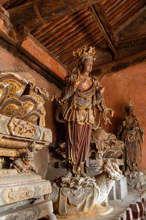 後周の柴窯は色彩の寝仏をプラスして、古い磁器、収蔵品、仏道の寺院は並べます。 900年の仏像はどれだけの人間の願いを見てきたのだろうか？ | Trip.com