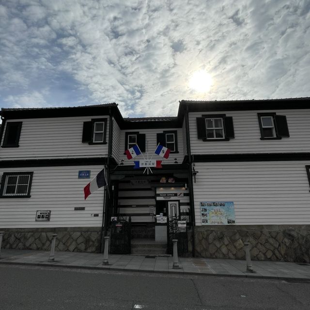 【兵庫県】SNSで人気の洋館長屋で芸術鑑賞！