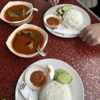 Mini food centre with affordable meals!