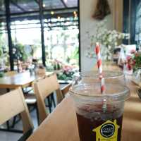 Oasis Handmade Cafe' คาเฟ่สุดน่ารักกลางเมืองพังงา
